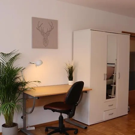Charmantes Studio Apartment Mit Perfekter Lage *